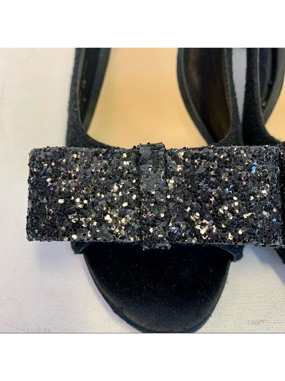 Kate Spade black glitter bow peep toe heels size 7 - Picture 4 of 6